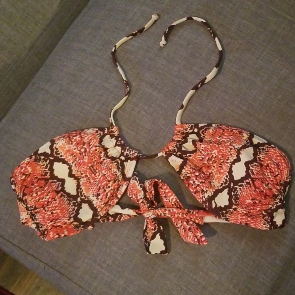Bikini top